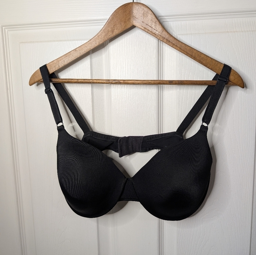 Warners Bra Black Size 38C This Is Not A Bra 01593